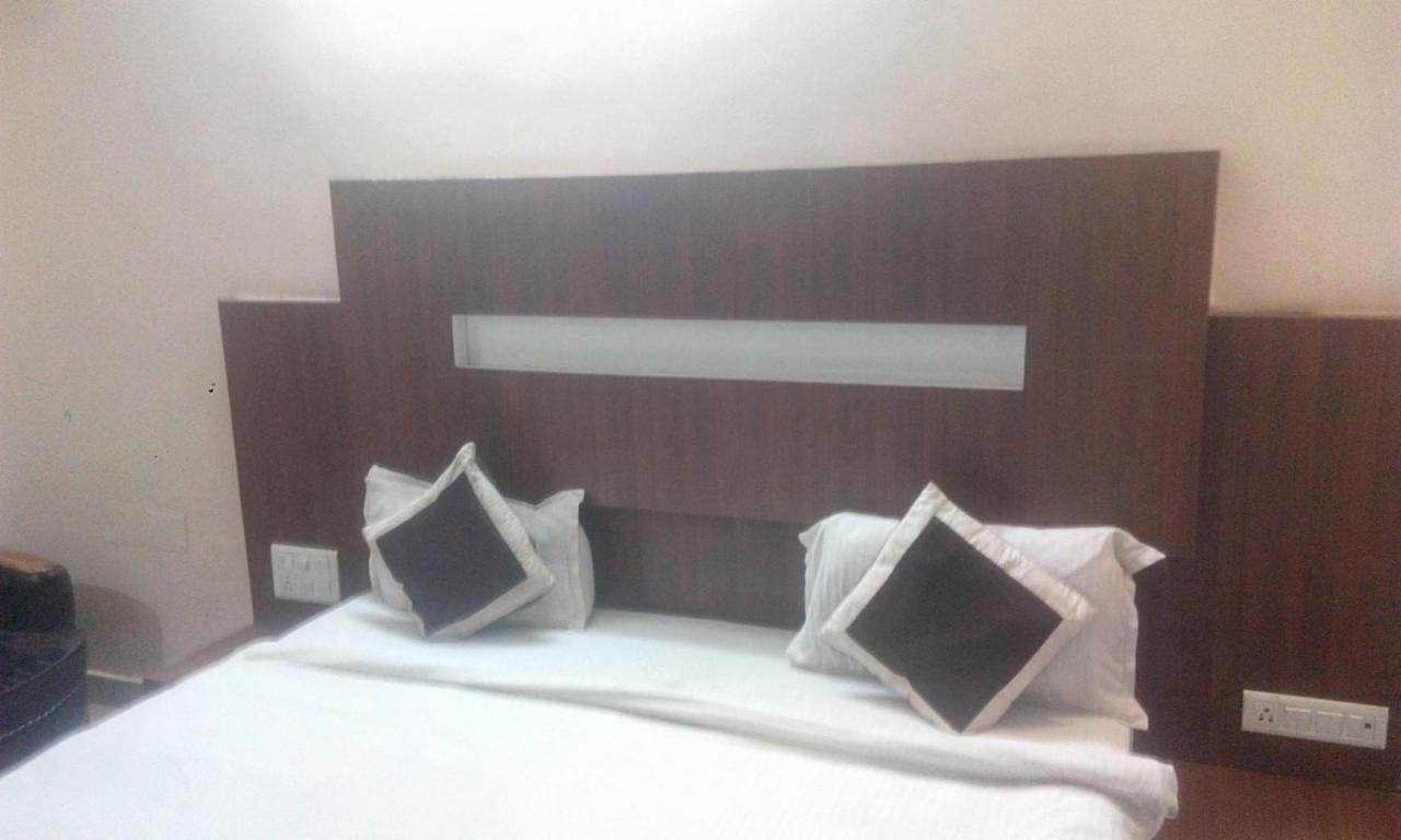 Hotel Priya Palace Ranchi Eksteriør billede
