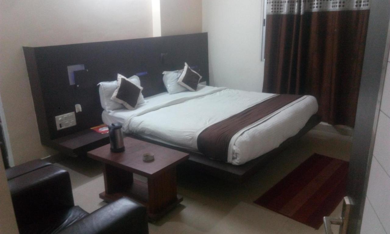 Hotel Priya Palace Ranchi Eksteriør billede