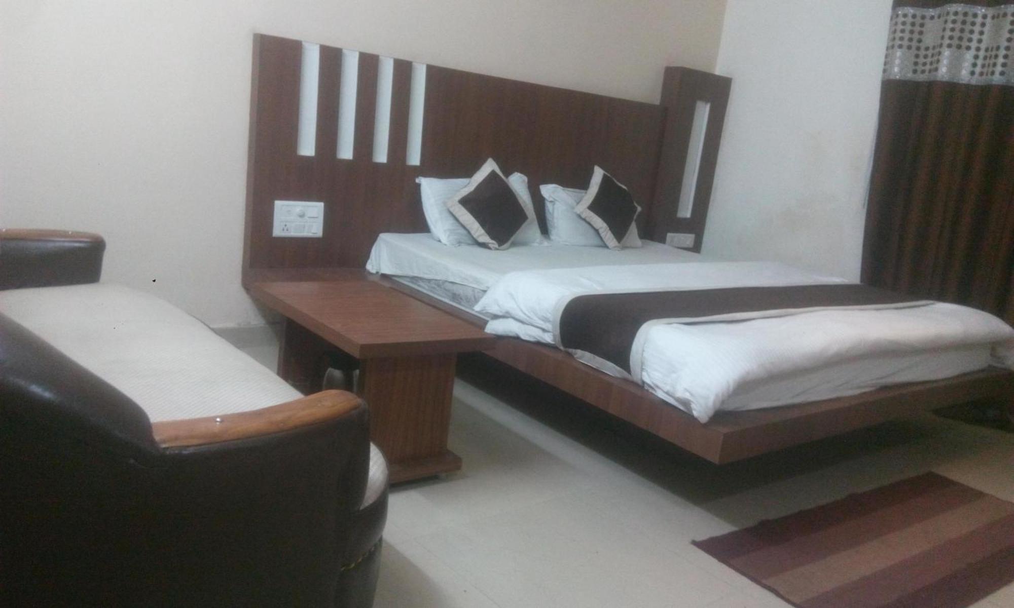 Hotel Priya Palace Ranchi Eksteriør billede