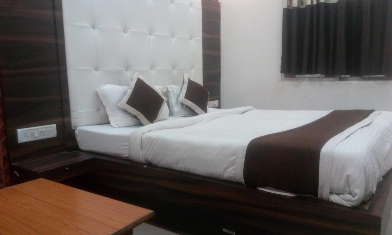 Hotel Priya Palace Ranchi Eksteriør billede
