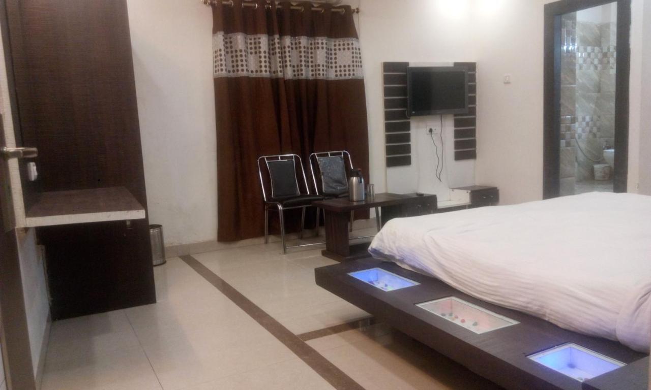 Hotel Priya Palace Ranchi Eksteriør billede